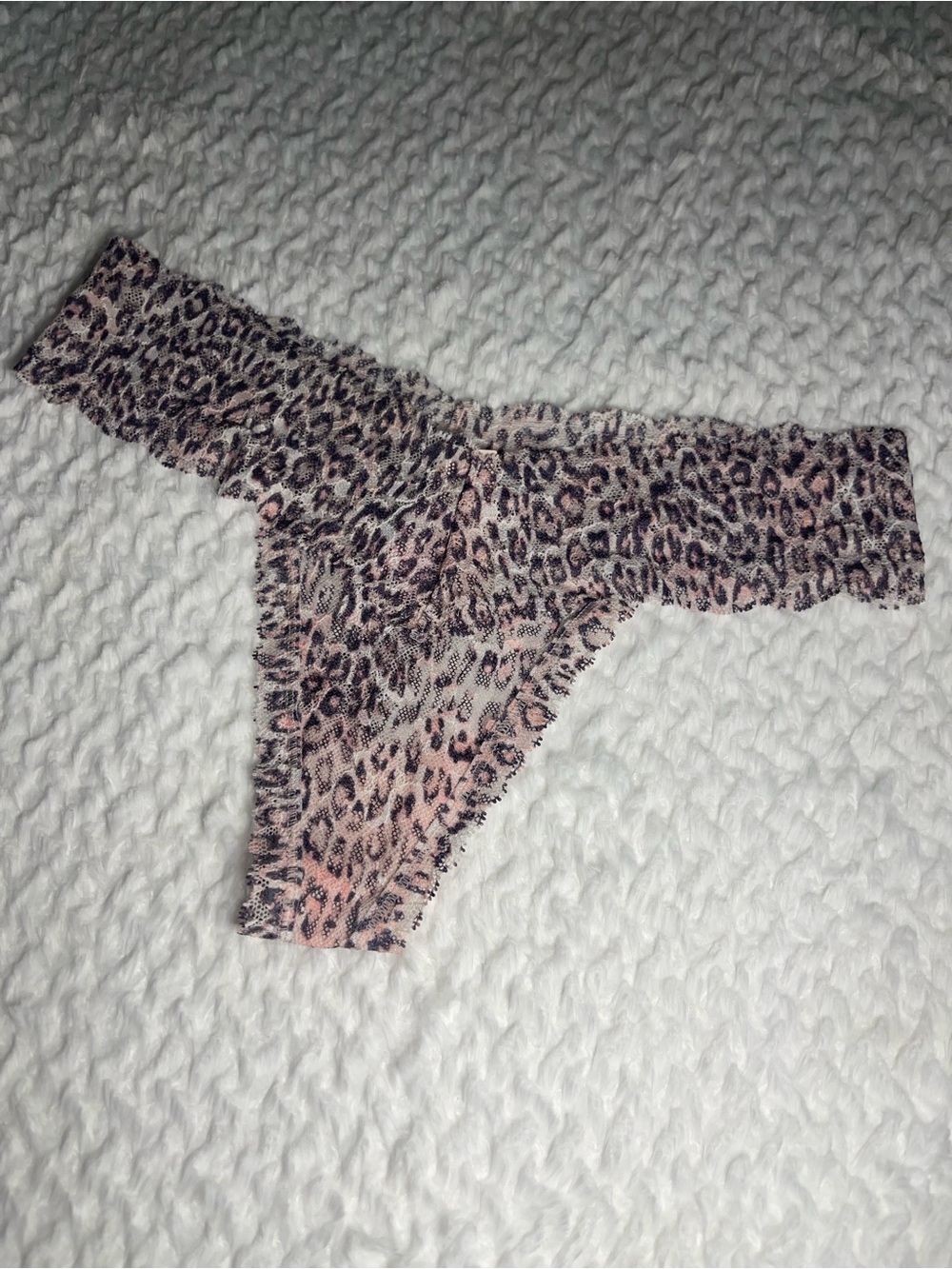 Victoria’s Secret thong panties, retired, cheetah print, size small, NWT